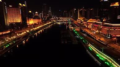 天津海河古文化街夜景平推航拍视频的预览图